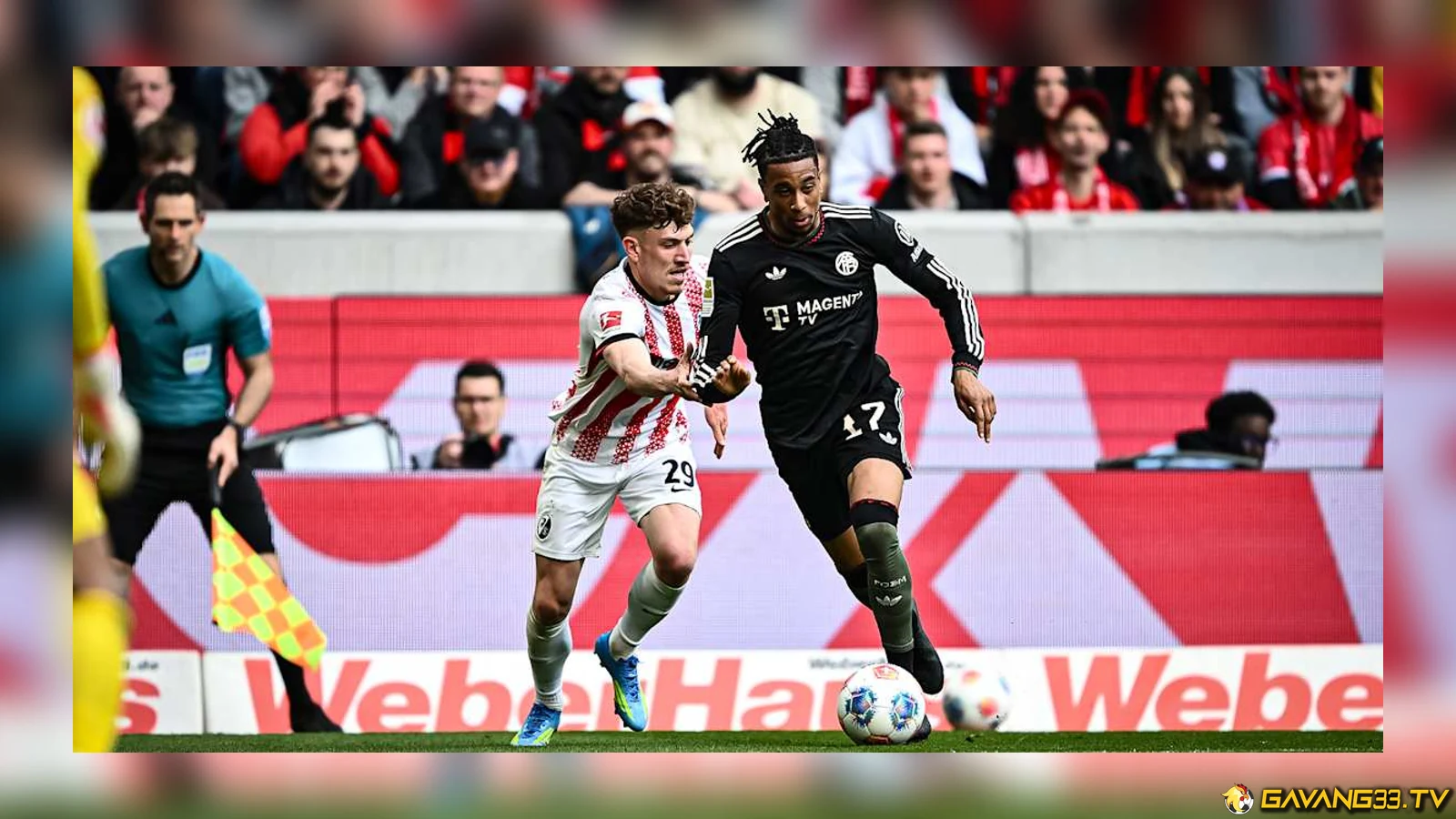 Freiburg tranh chấp với Bayern Munich trước trận đấu